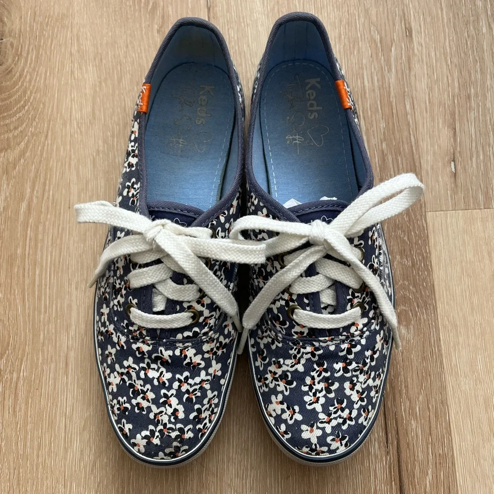 Keds x Taylor Swift Blue Flowers Womens Canvas Sneakers - Picture 2 of 9